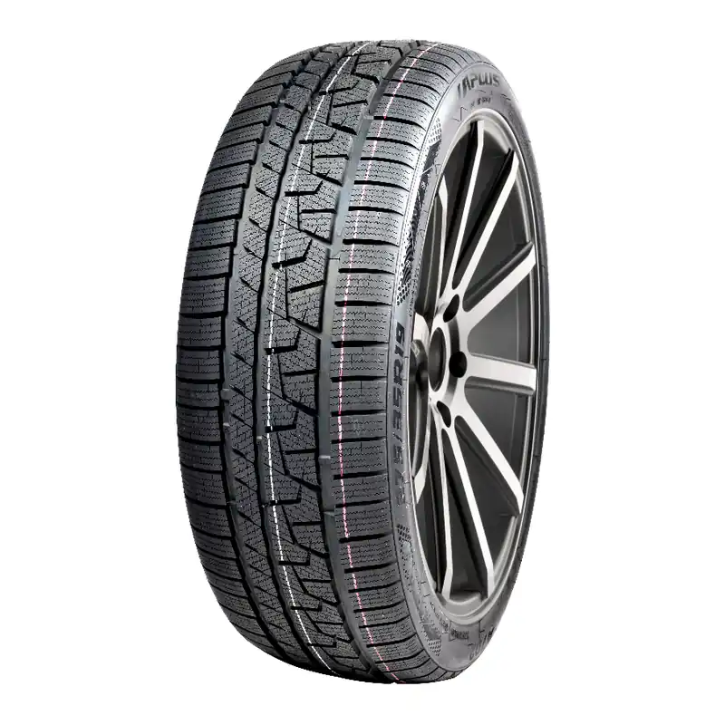 Suosikki | Aplus A702 235/40R18 95V