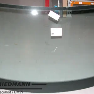 Windshield green (no green stripe in the top) 51318151149 51 31 8 151 149 8151149 | Helppo tilata