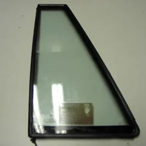 Viimeinen tilaisuus - Triangle Window rear door left Touring 51348120345 51 34 8 120 345 8120345