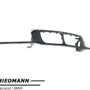 Alennettu hinta - BMW alkuperäinen maskipelti 41338225981 41 33 8 225 981 8225981