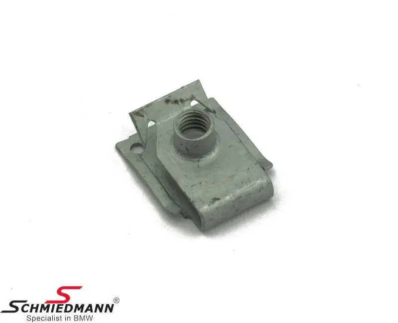 Myydyin - Mutteri/metallipuristin 07131502288 07 13 1 502 288 1502288